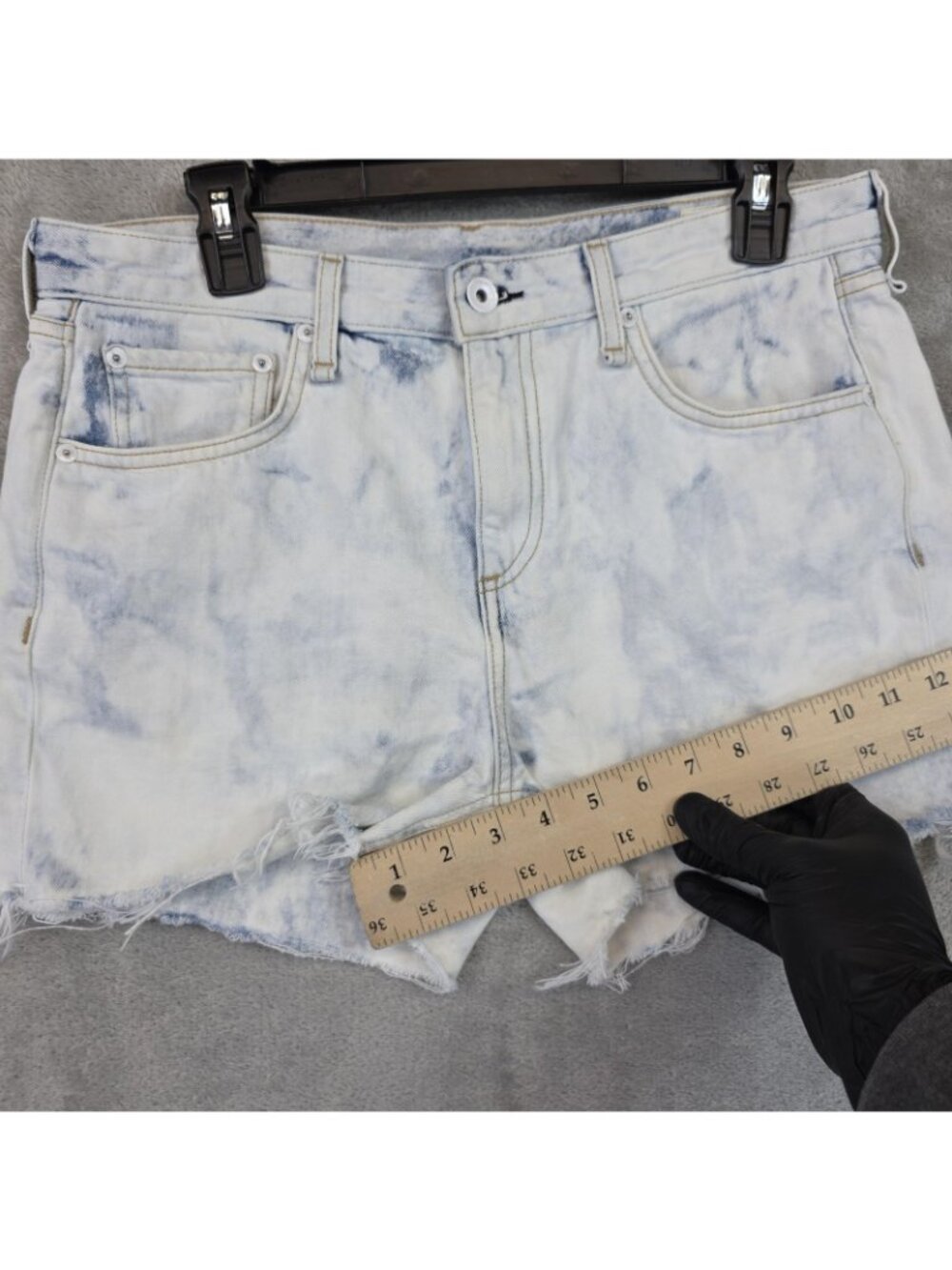 Rag & Bone Shorts Womens 28 Blue Acid Wash Dre Low Rise Denim Cutoff Frayed Hem - Picture 10 of 12
